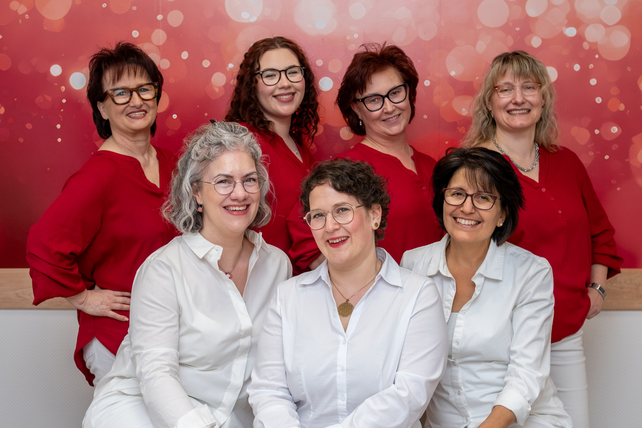Dr.-Jadigar-Kesdogan_Inga-Wippenbeck_Anne-Braun-und-Team